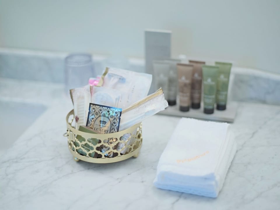 Bathroom amenities