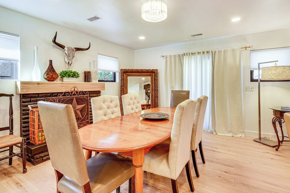 Dining Space | Dishware/Flatware | 1st Floor