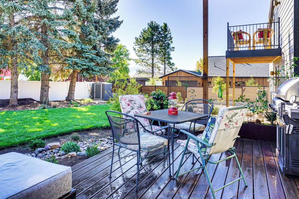 Furnished Deck | Gas Grill