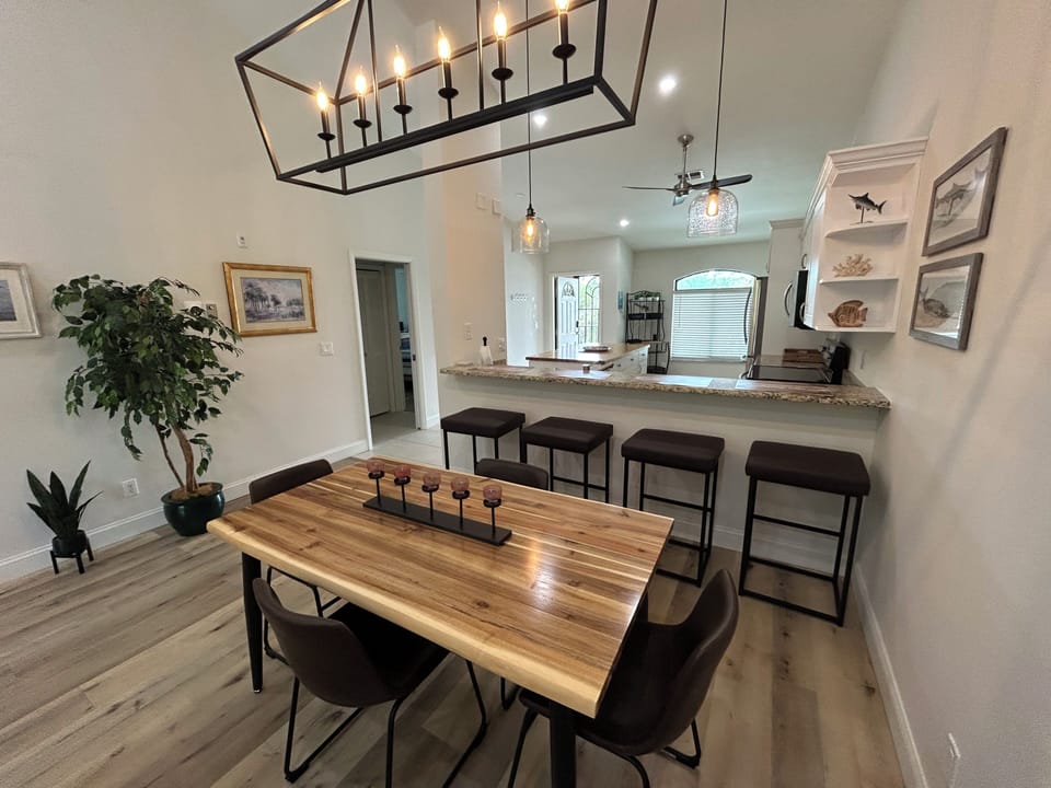 breakfast bar and dining table
