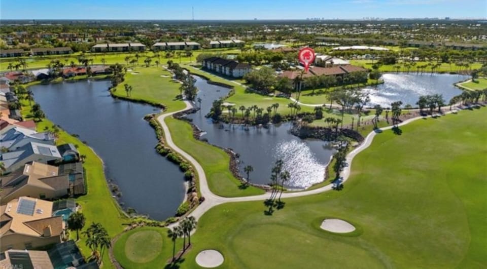 3rd floor condo - overlooking lake and golf course
