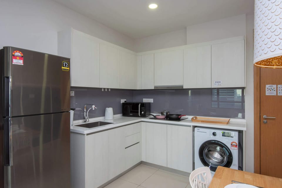 An equipped kitchen.