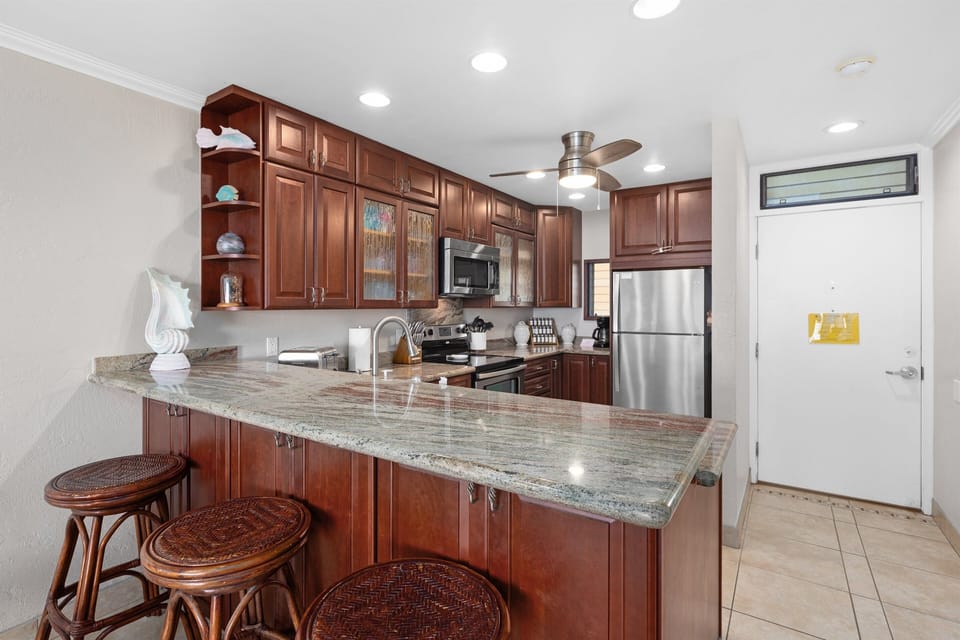 Showing off the Beautiful and comfortable kitchen.