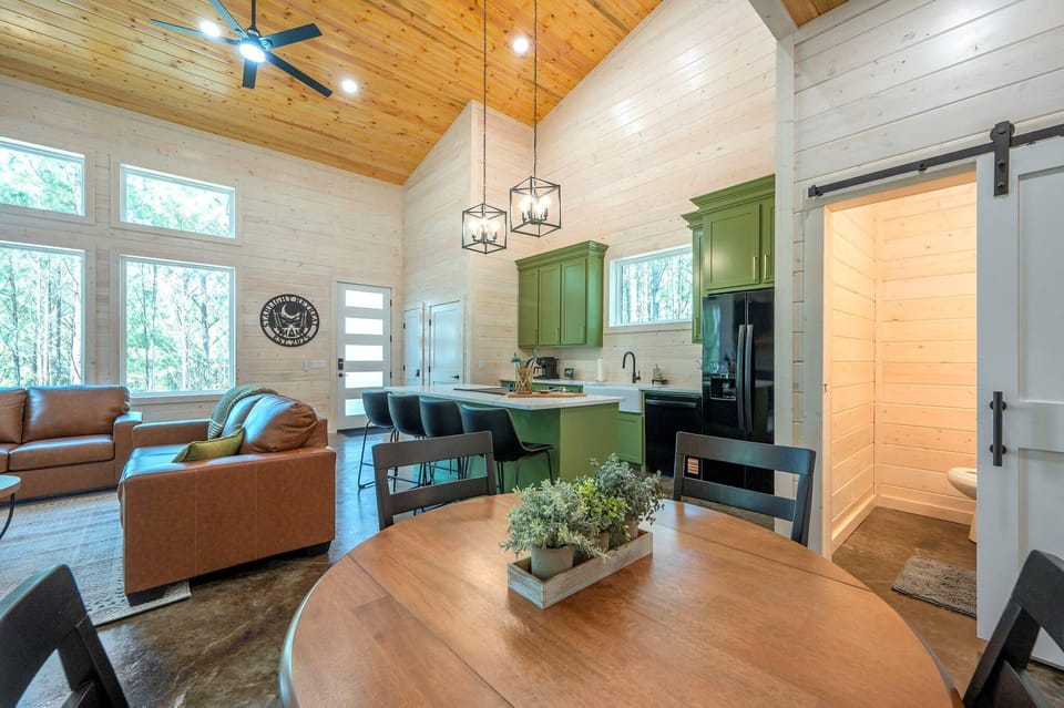 Dining table with seating for 4