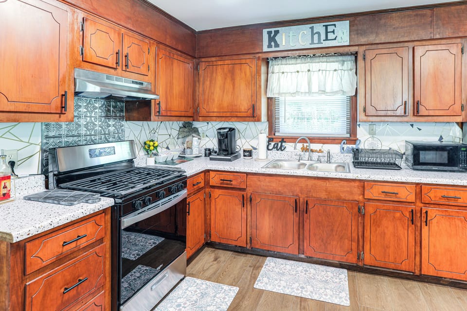 Kitchen | Blender | Keurig & Drip Coffee Makers | Toaster | Cooking Basics