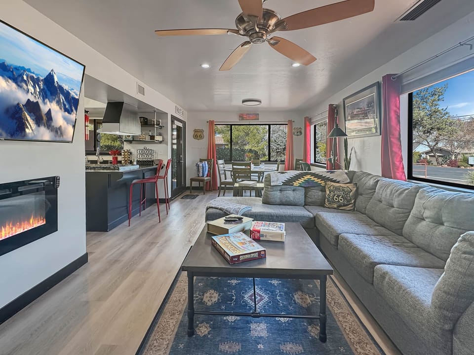 "Route 66" -Livingroom 