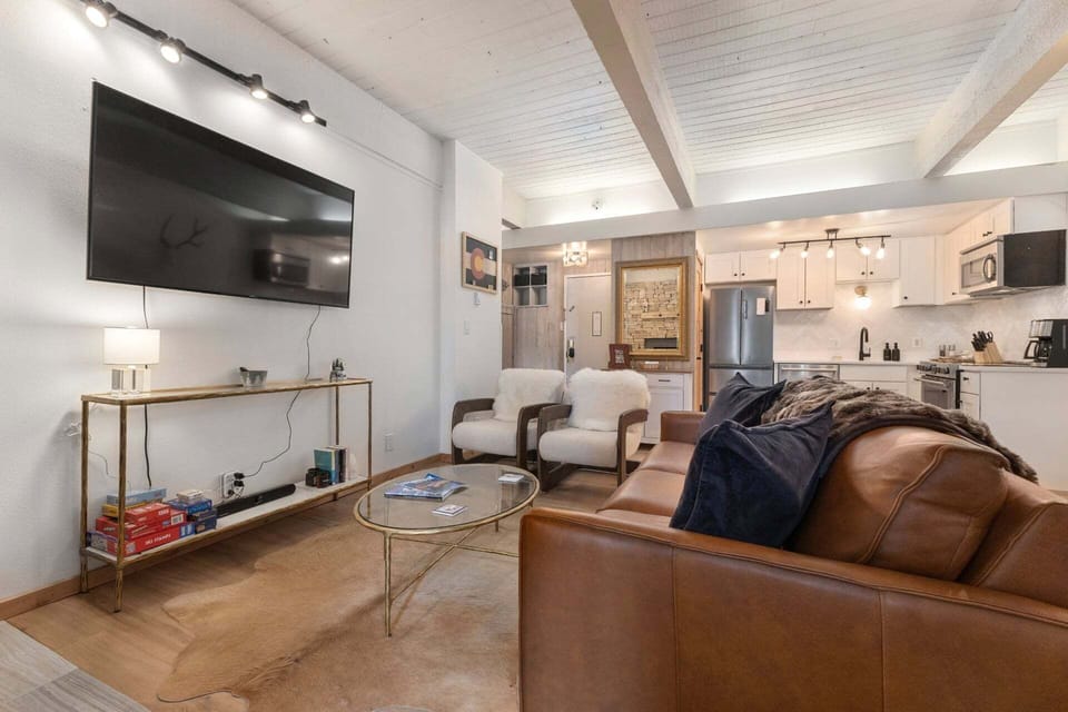 HDTV with Soundbar