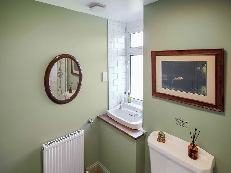 Bathroom | Coelard The Barn - Coelard, Appin