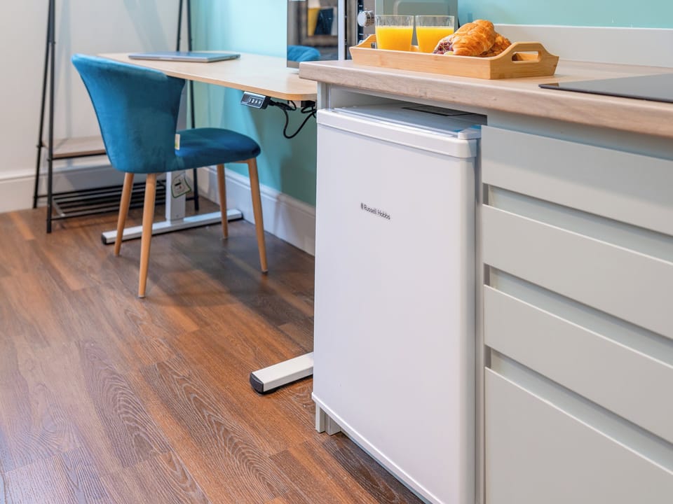 Studio | Hilltop Apartment 1 - Hilltop Apartments, Earl Shilton