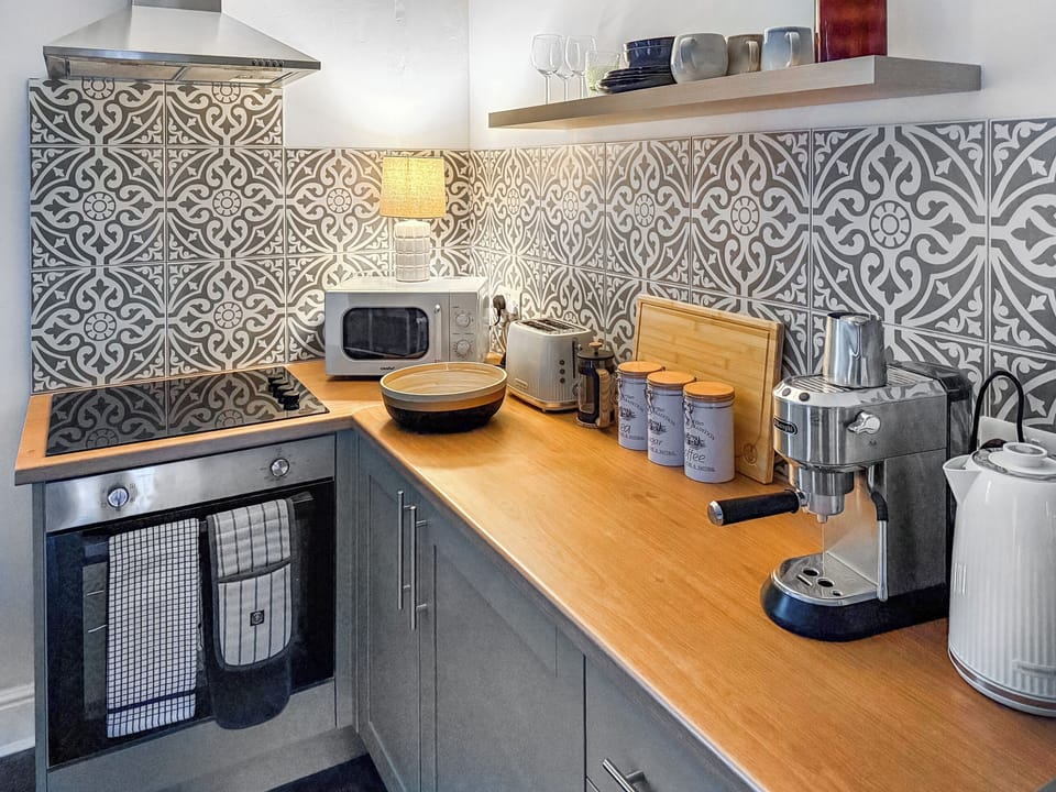 Kitchen | Novena - Clementi Novena Retreats, Penrith