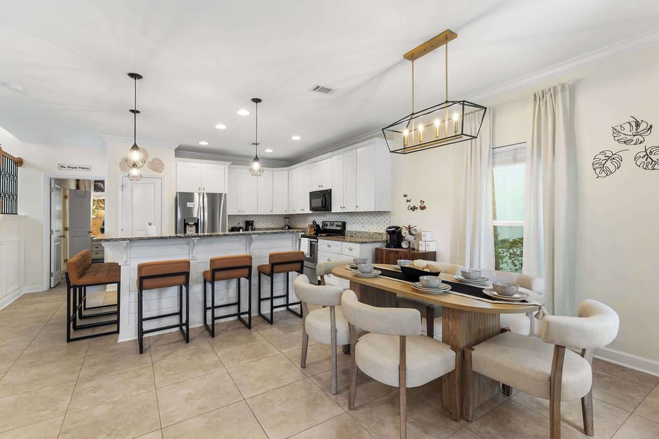 From quiet morning coffee to a lively dinner party, this is a space for every occasion.