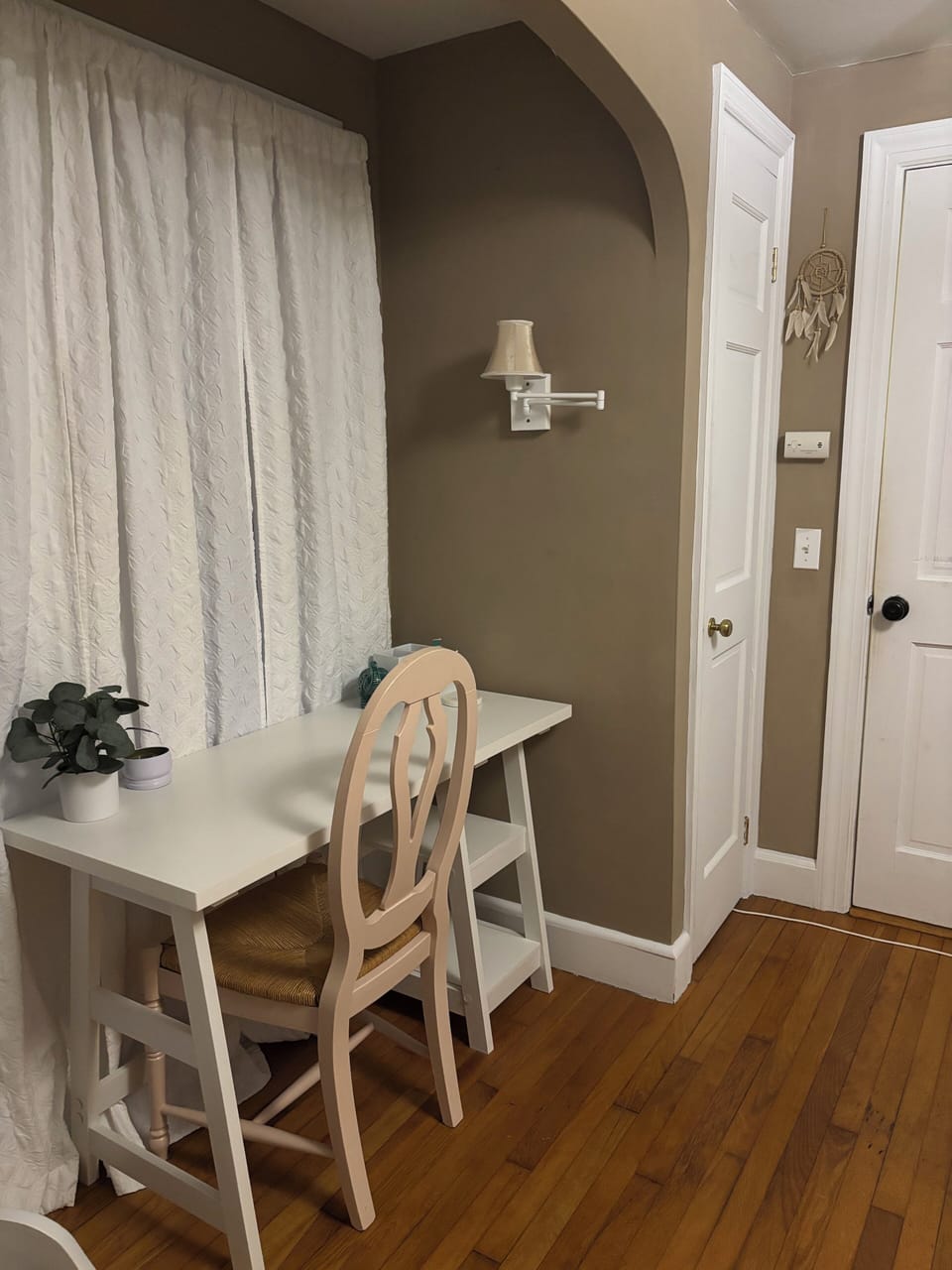 Working space located in primary bedroom