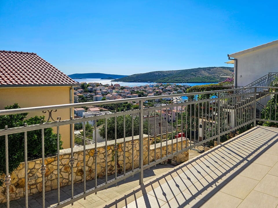 Residential Area, Balcony, Apartment, Handrail, Fence, Villa, Porch