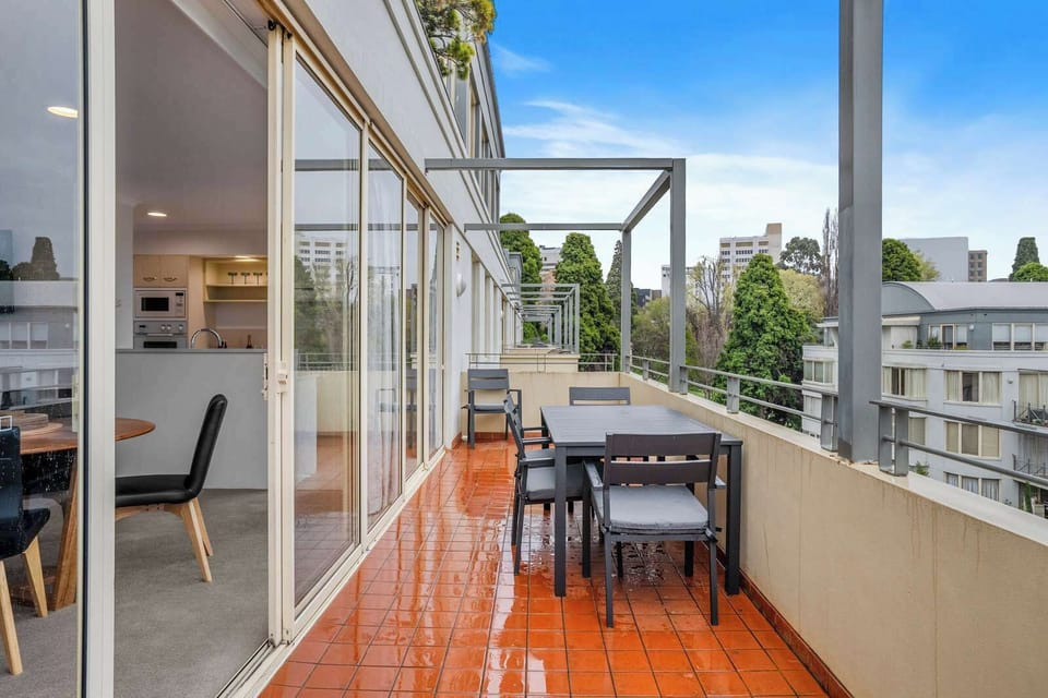 Large Balcony with views 