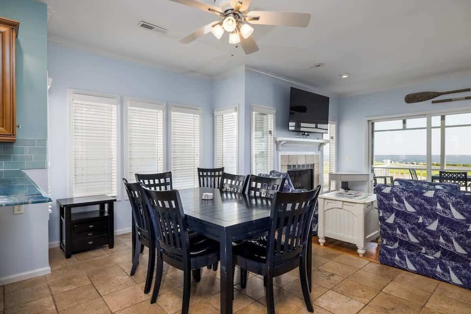 Open concept dining area