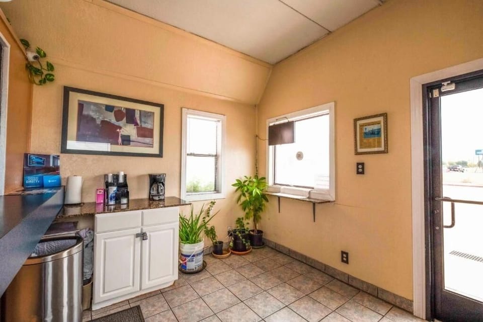 Settle in with easy check-in and a calm waiting corner.