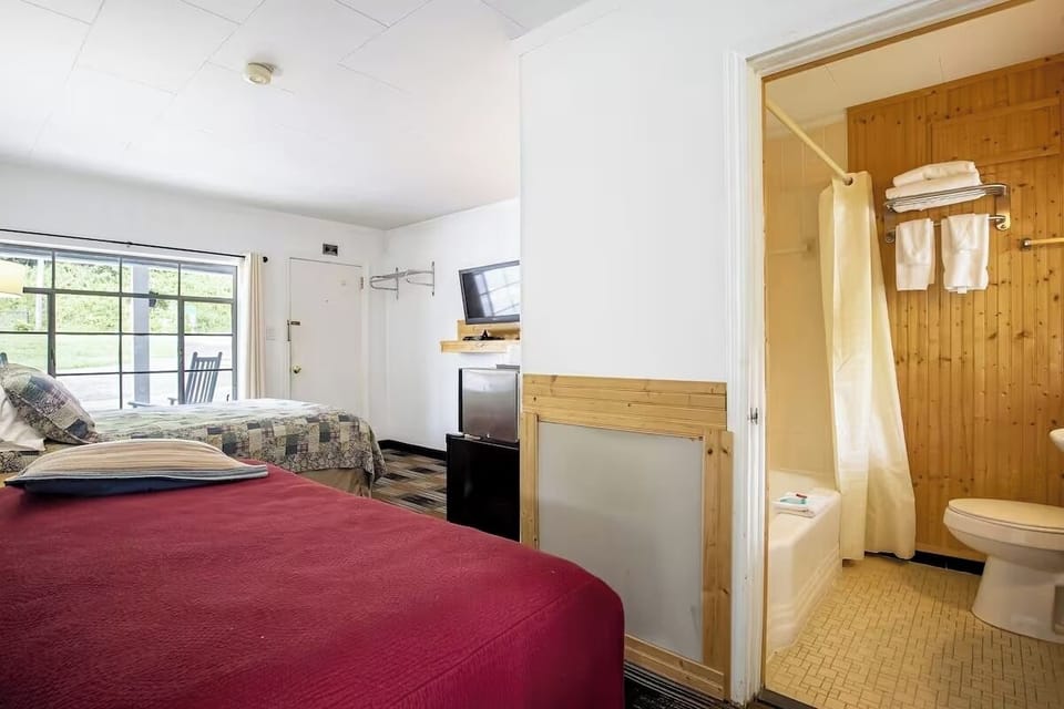 Bedroom. Interior and views may vary based on location and availability
