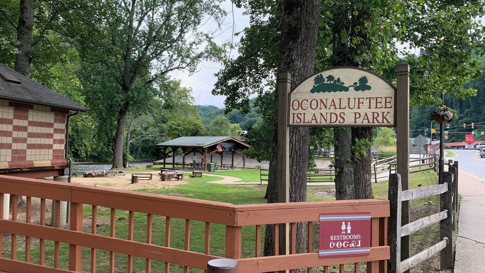 Oconaluftee Islands Park - 5 mi away from the property