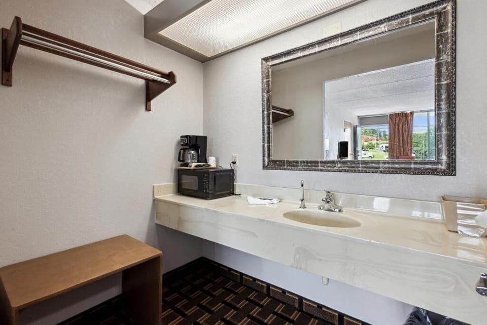 Start mornings smoothly with coffee and convenient counter space.
