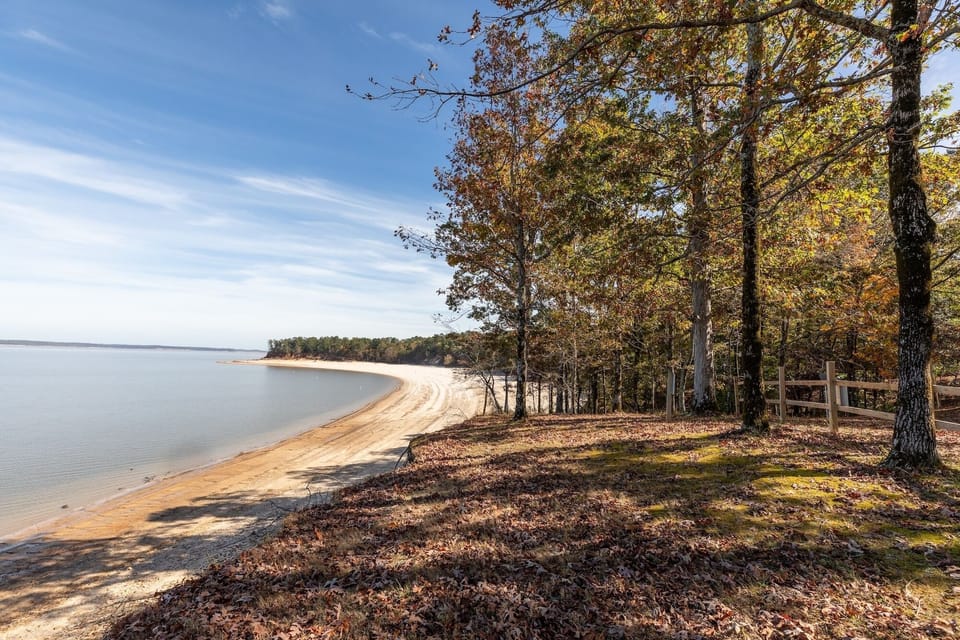 Hugh White State Park - 5.2 mi from the property