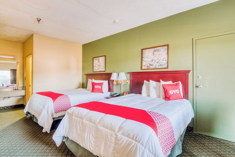 Unit with 2 Queen Beds