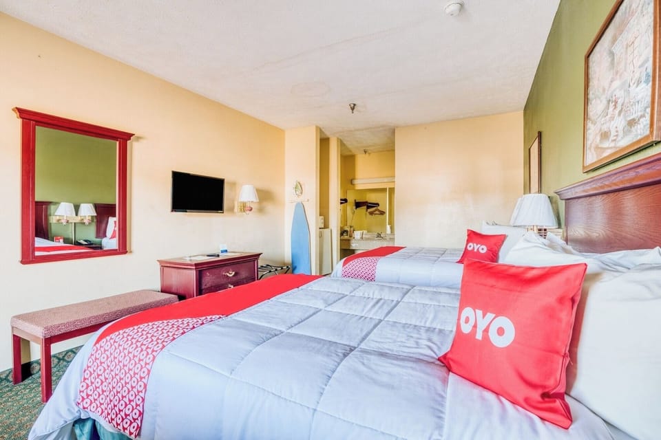 Unit with 2 Queen Beds