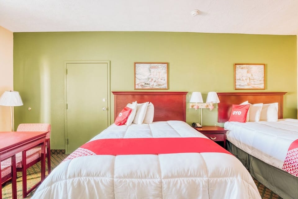 Unit with 2 Queen Beds