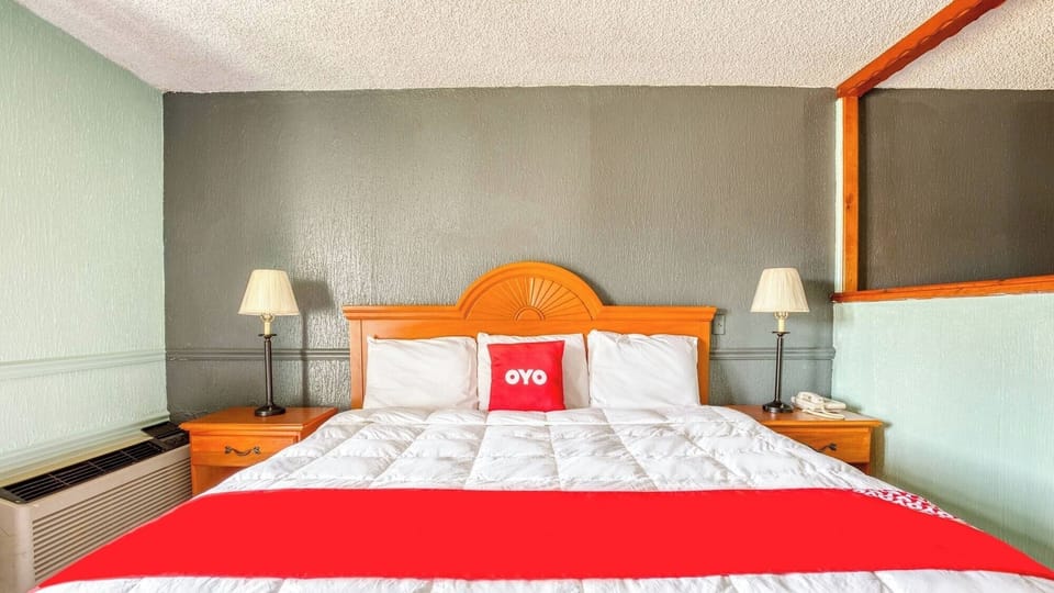 Bedroom. Interior and views may vary based on location and availability