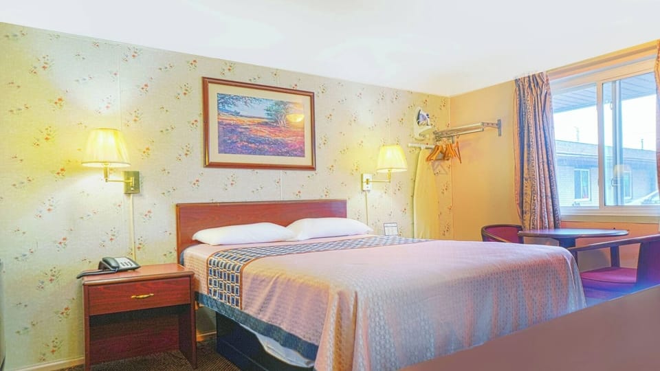 Unit with King Bed