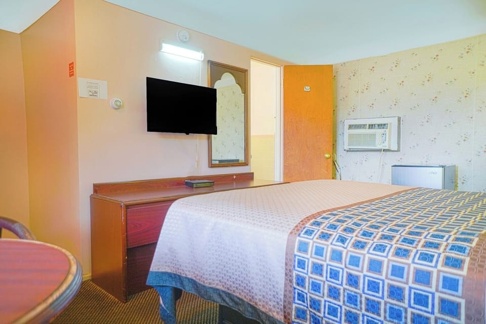 Unit with King Bed