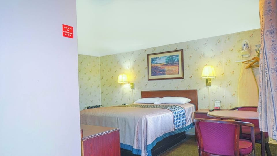 Unit with King Bed