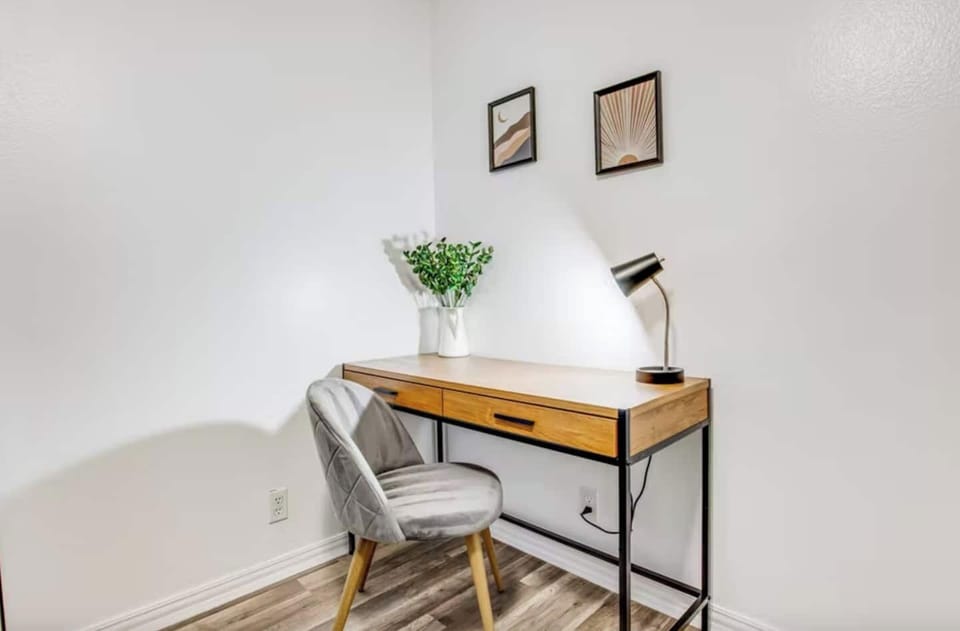 Work station with desk lamp