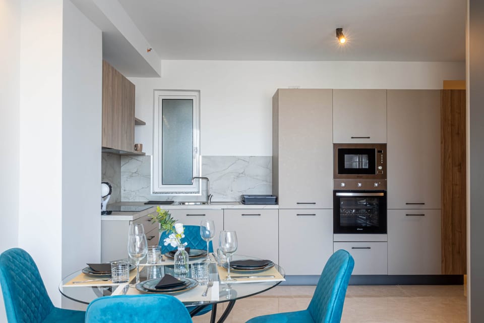 Kitchen dining with all appliances
