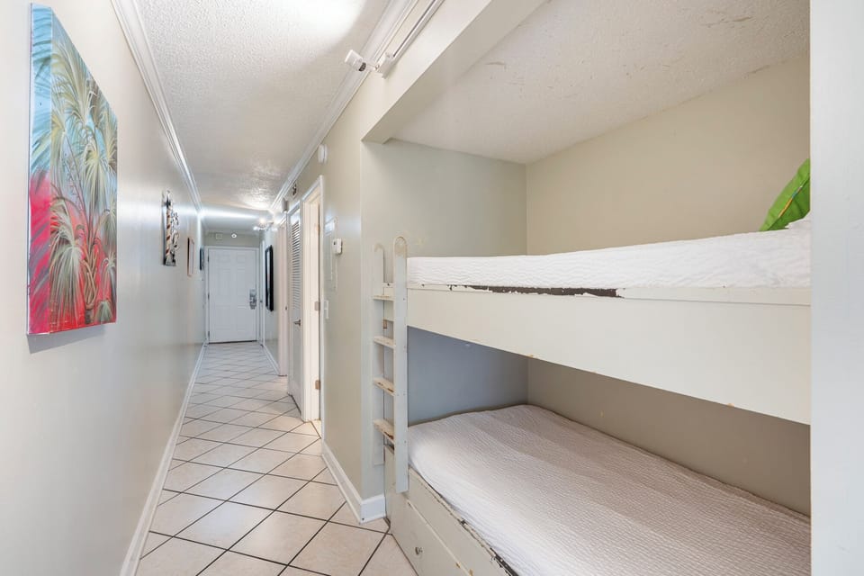 Bunk Nook