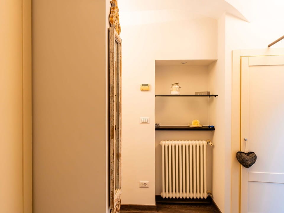 Wall, Wood, Flooring, Interior Design, Floor, Lighting, Door, Ceiling, Room, Wood Stain