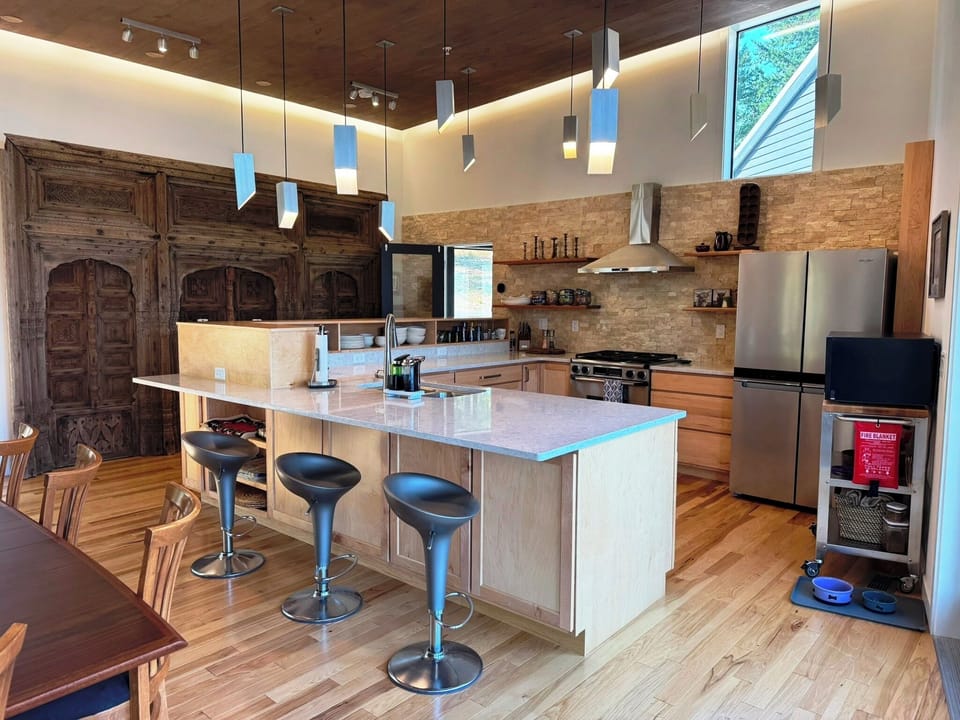 Large island with space for cooking and conversation.