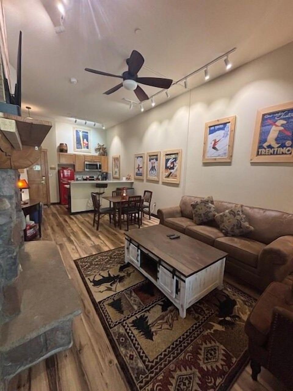 Home Decor, Coffee Table, Furniture, Table, Rug