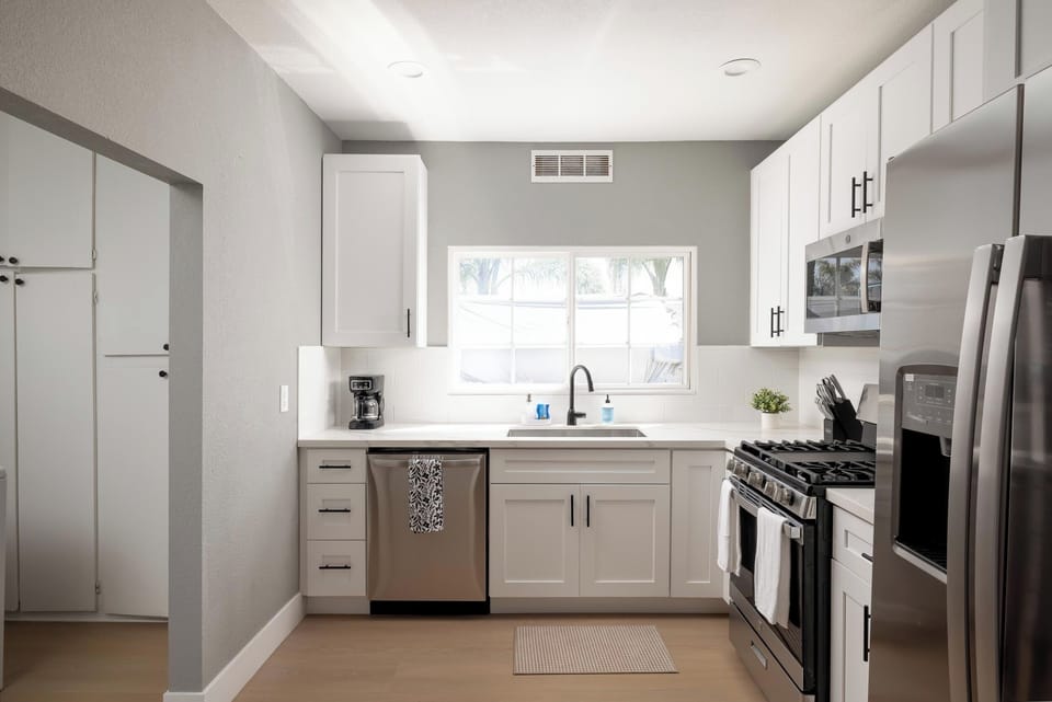 Fully renovated kitchen with all you need to cook a meal