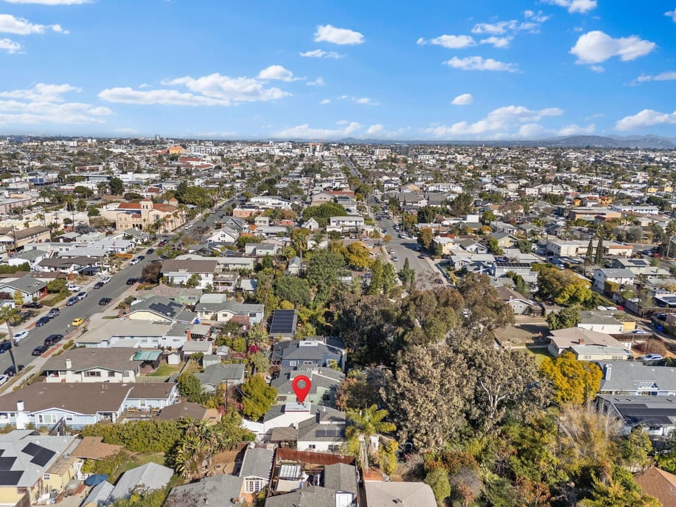 Bright San Diego views from your peaceful 31st Street getaway