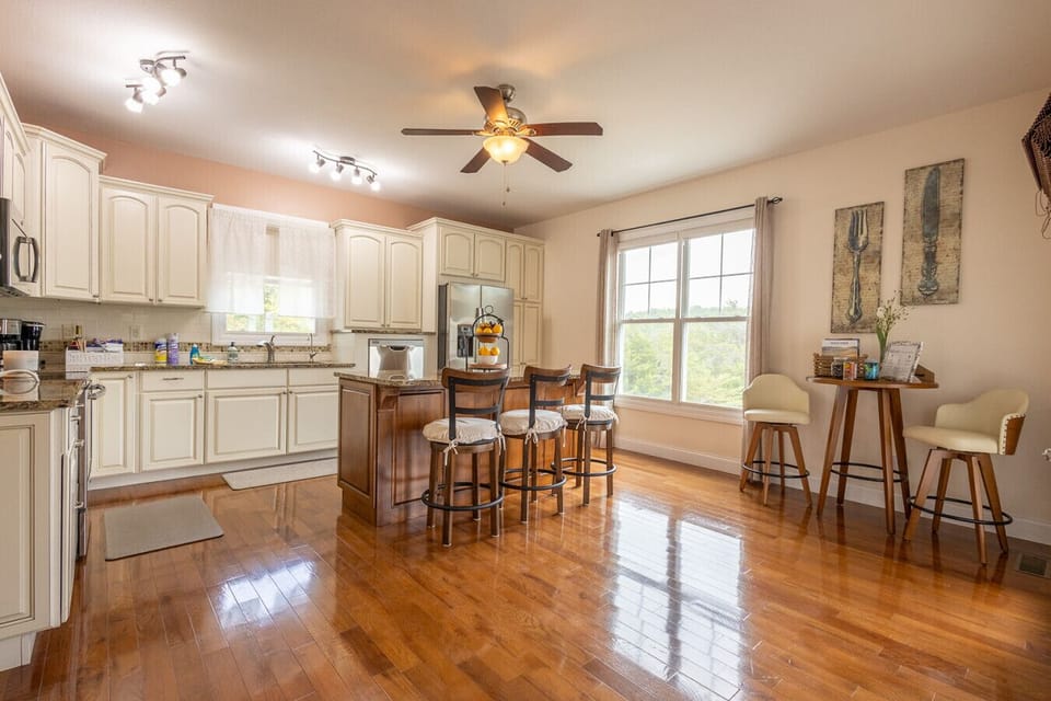 Main Floor Kitchen