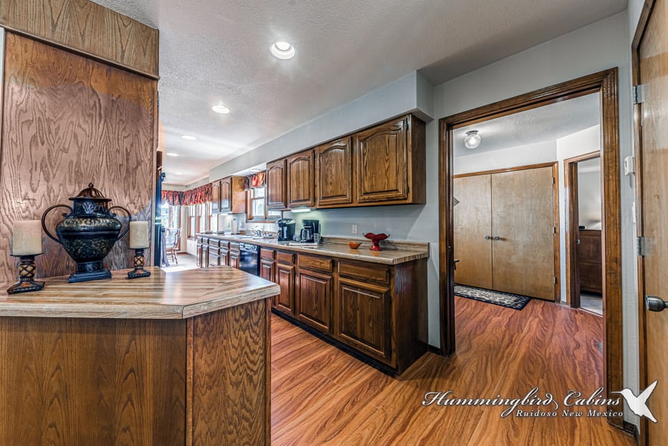 Main entry level open to kitchen