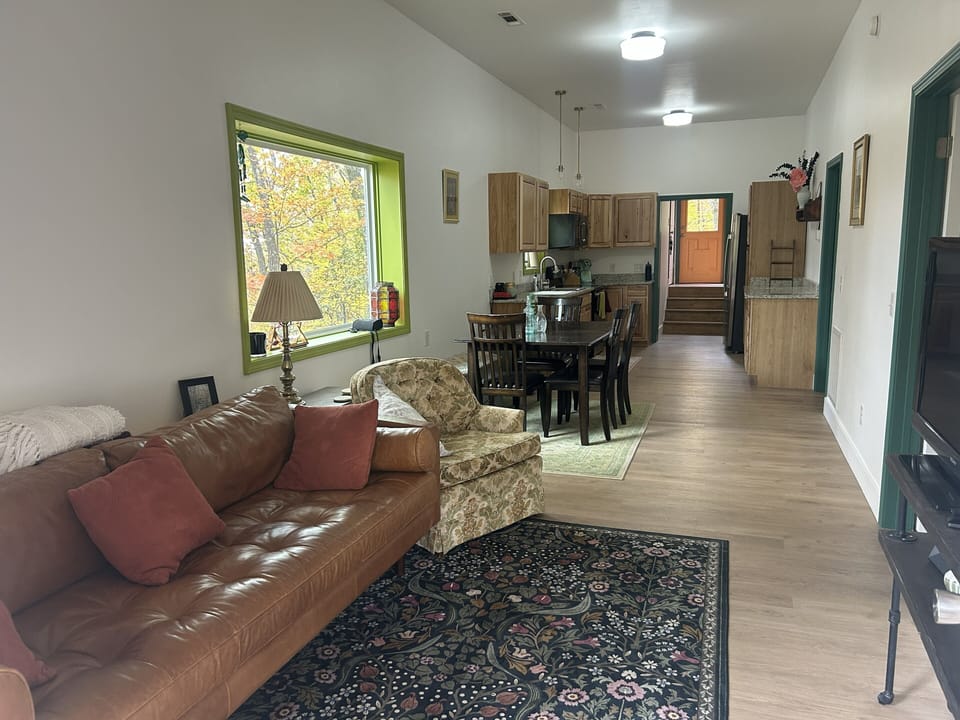 Living room, Dining table, Kitchen overview