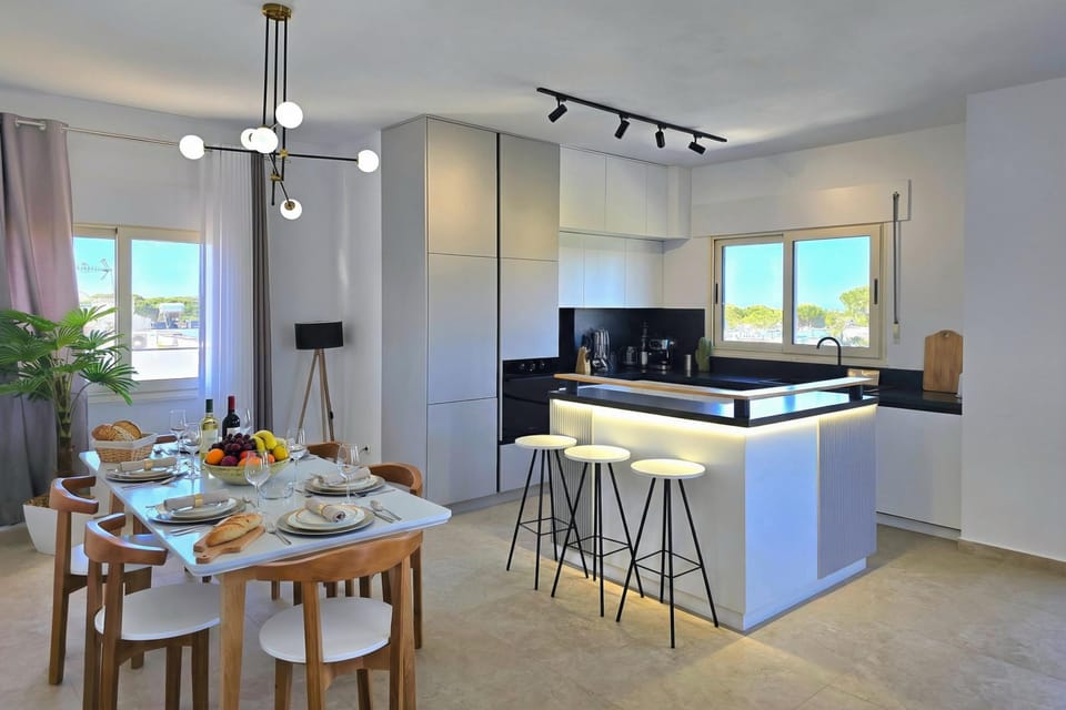 Kitchen and dining area