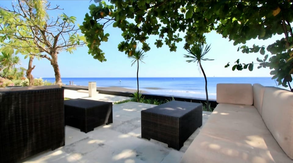 beachside seatings