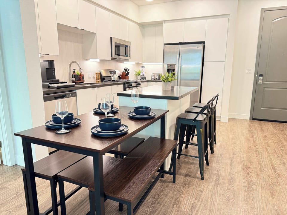 Modern Dining table and chairs for Six in a Warm, Welcoming Setting