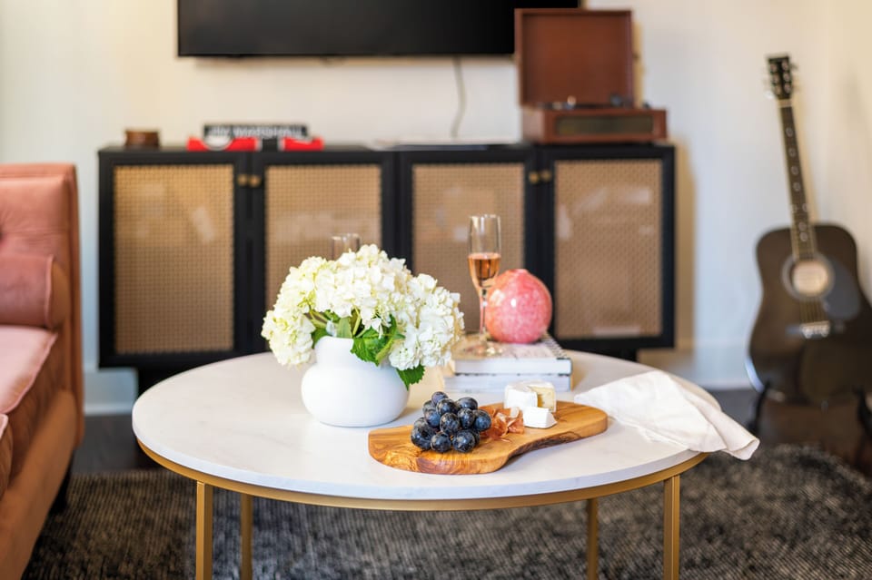 Bring out your inner country star and jam on the guitar.