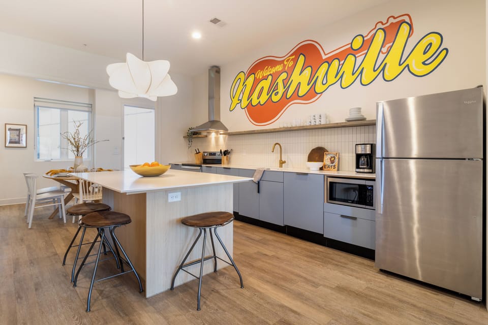 Fully equipped kitchen.