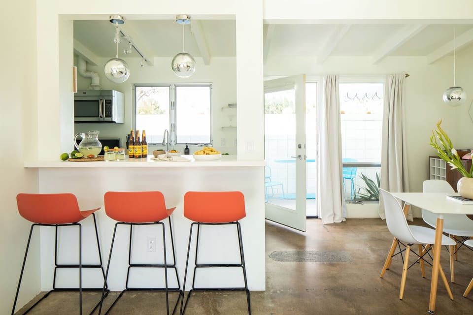 Breakfast bar.