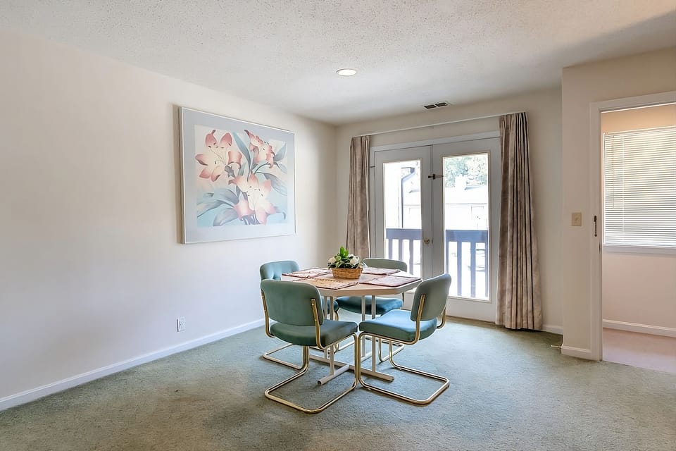 1BR B - Dining area