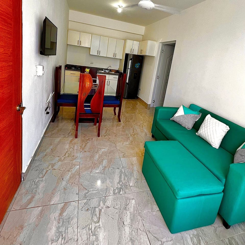 Seating area,Coffee / tea facilities,Area and facilities,Living Room